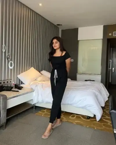 Call Girls Weir Cash On Delivery